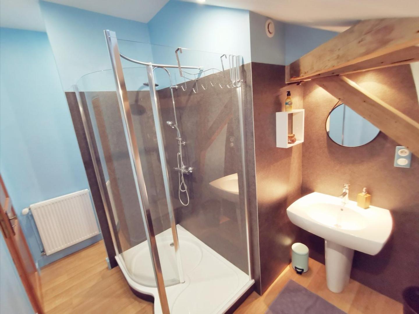 Maison Vanier - Duplex - Centre-Ville - Mon Groom تروي المظهر الخارجي الصورة