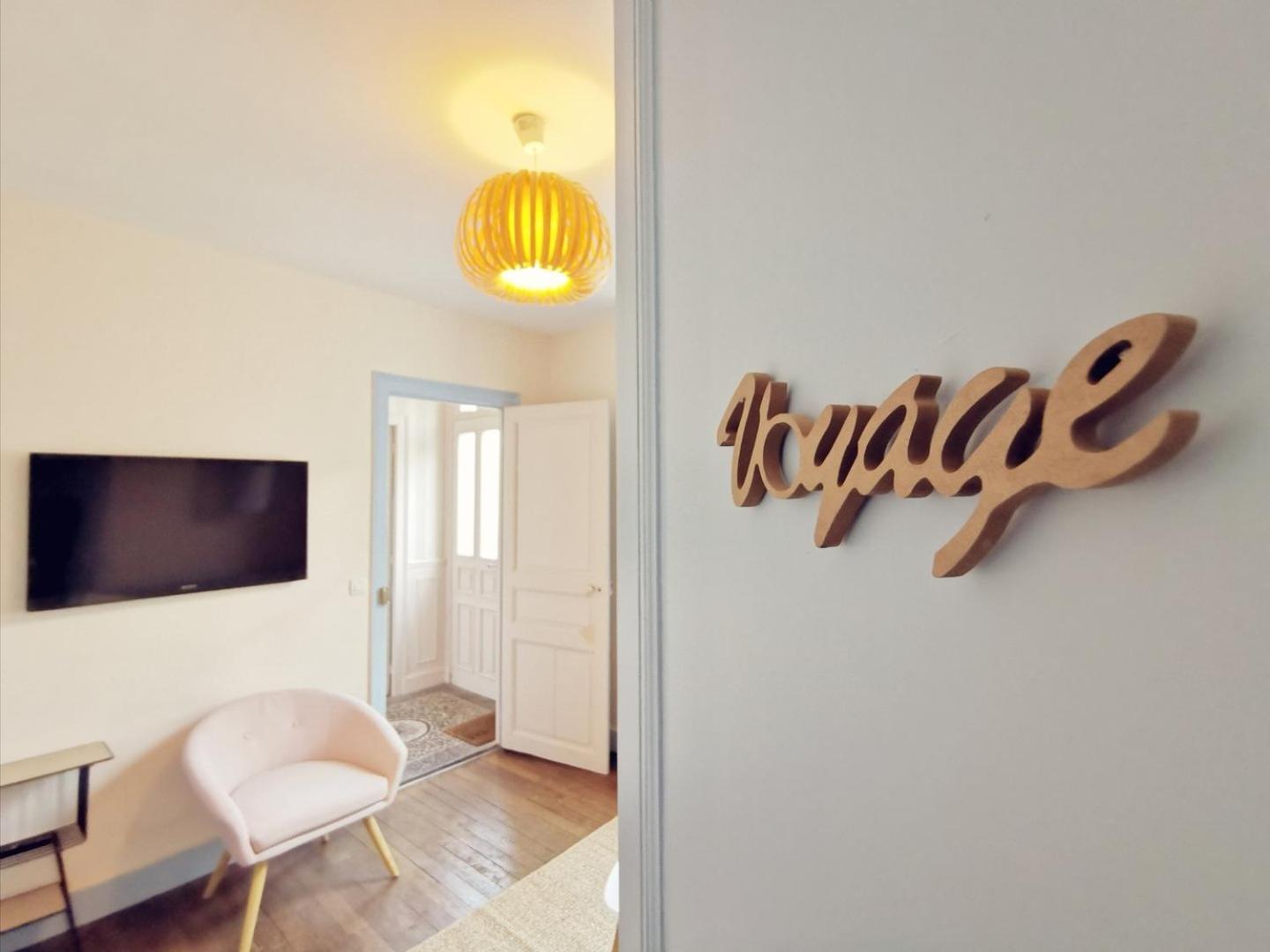 Maison Vanier - Duplex - Centre-Ville - Mon Groom تروي المظهر الخارجي الصورة