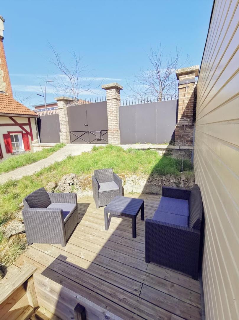 Maison Vanier - Duplex - Centre-Ville - Mon Groom تروي المظهر الخارجي الصورة