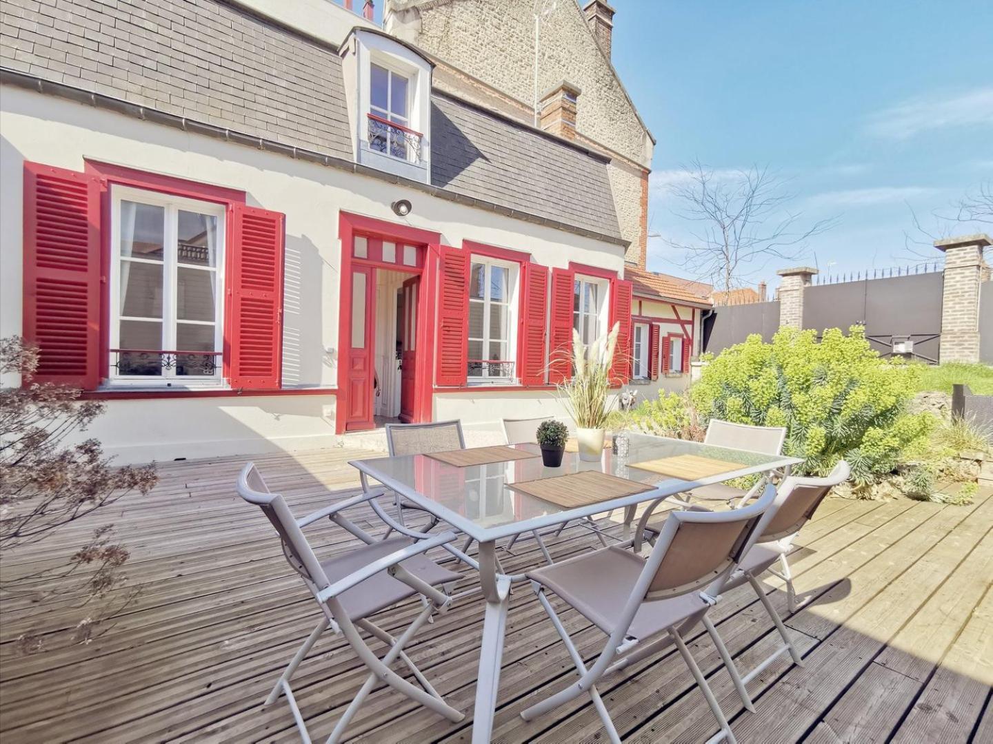 Maison Vanier - Duplex - Centre-Ville - Mon Groom تروي المظهر الخارجي الصورة